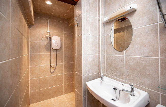 Trivelles Waterhall Country Hotel - Gatwick - Photo 23