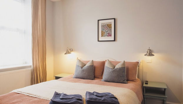 Luxury House Sleeps 14 With Secret Bar Near Bath - Photo 3, Chambre