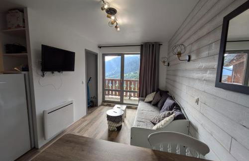 Pied des pistes avec place privée parking securisé - 4-6 pers - Foto 1