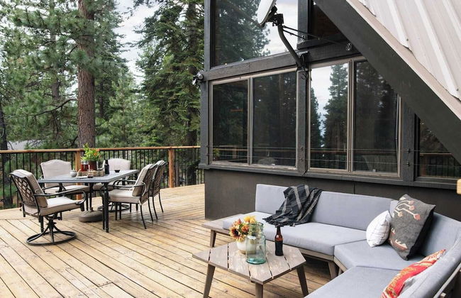 Timberline by Avantstay Stunning Chalet Cabin w/ Hot Tub, Pool Table & Home Theater! - Foto 26