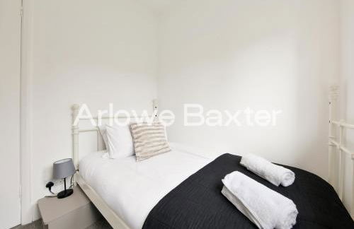 Stylish 3-Bedroom Garden Home, AC, Contractors and Families - Foto 29