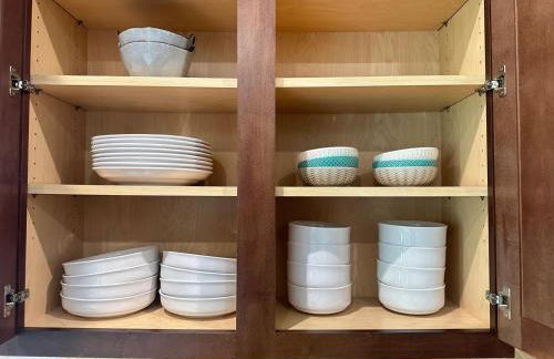 Cozy 4bdrm 3bath Home in The Woodlands - Photo 15