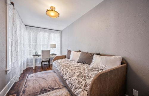 Perfect for Work & Play, 3BR 2BA with Office & WiFi - Foto 20