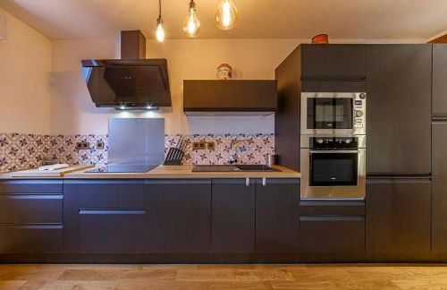 Le Saint Cyr - bel appartement, parking & terrasse - Foto 12