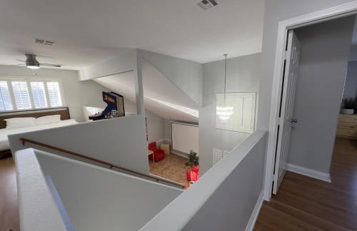 Heated Salt Pool, BBQ, Movie Projector, Stereo, Billiards Table, Arcade Game, Darts - Stone Sanctuary NW at Childrens Memorial Park, Pool Heat Optional - Foto 33