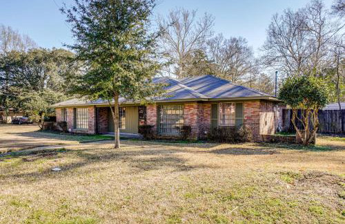 Family Home with Yard - 5 Mi to Jackson State Campus - Foto 29
