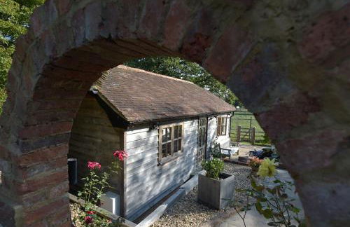 Deer Lodge with a View - Photo 4