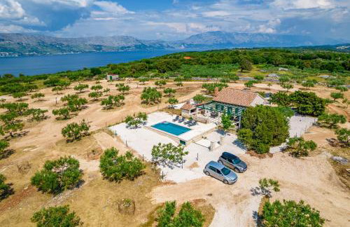 Secluded vacation house Bračuta with swimming pool - Foto 9