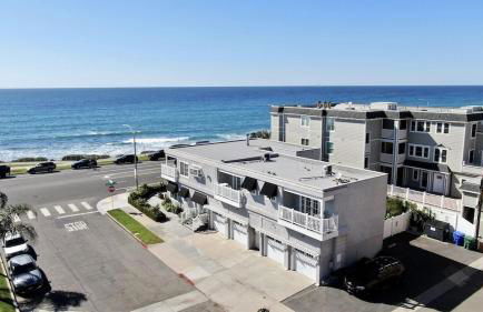 Expansive Ocean View, Private Balcony, Across from Beach - Photo 8