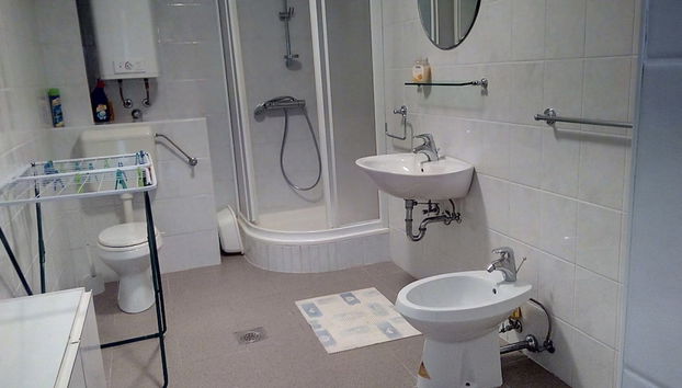 Ducha del cuarto de baño