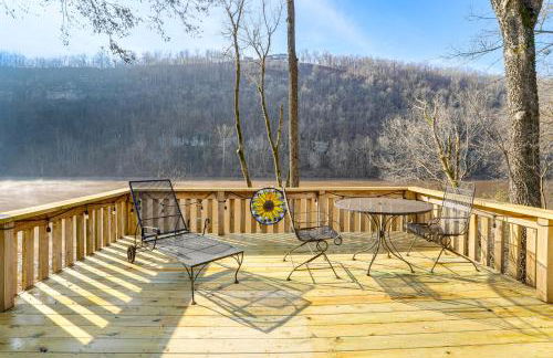 Steps to White River Mountain View Home with Deck! - Foto 22