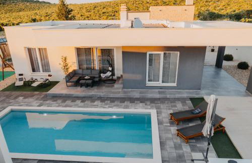 Villa ARIA with a private heated pool - Foto 9