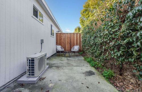 Brand New Apt w Parking Blocks from Downtown- D - Foto 14