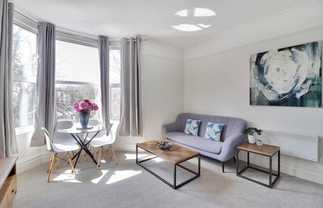 Beautiful 2-bed Apartment in Tunbridge Wells - Foto 6