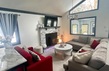 Amazing Poconos House . Sauna/Hot Tub/Private Pool - Foto 14