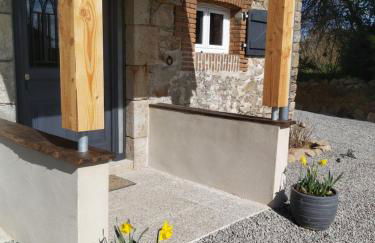 Beautiful 2 bed cottage with swimming pool - Foto 6