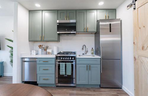 Downtown Bungalow -Duplex - EV Charger - Foto 53