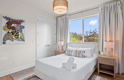 Brand New Low-Allergen Retreat with Hot Tub - Foto 33