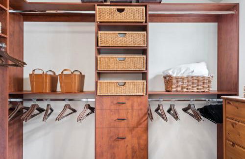 Gorgeous Santa Cruz Villa - Modern Beachside Paradise with NEW Hot Tub & Fast Wi-Fi - Foto 74