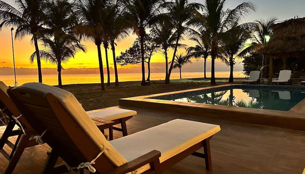 Private Oceanfront 4-bed Villa w Pool on Huge Lot - Foto 3, Habitación