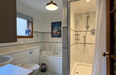 Freeburn Lodge - Tomatin - Photo 3