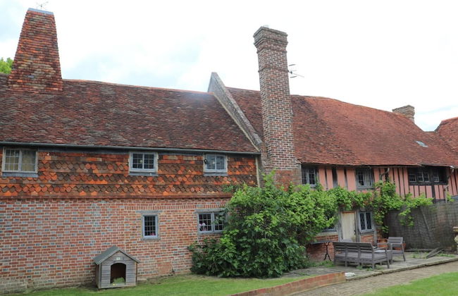 Delightful 4BD Home Full of Flair Edenbridge Kent - Foto 1