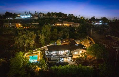 Entire Private Home with 2 Bedrooms 1 Bathroom, Grand View, King Bed, Spacious, Parking, Available Now - Foto 62