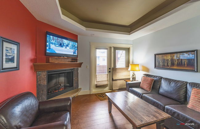 Mountain Retreat - Pool - Hot Tub - Spa - Photo 9