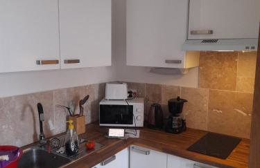 T2 Cosy Clim & WiFi - Ecusson cœur de Montpellier - Foto 1