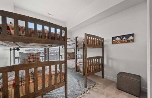 Focus Up at the Mountains Ski Retreat Hot Tub MTN Green - Foto 15