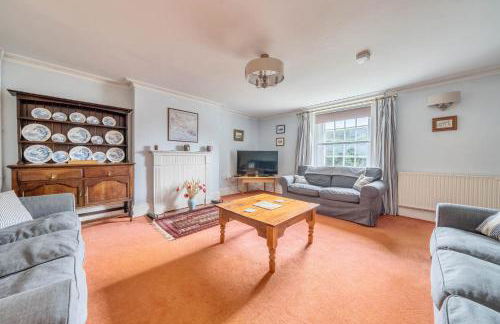 Park Farmhouse - Photo 3