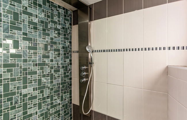 Modern Holiday Home in Verviers With Indoor Pool - Foto 25