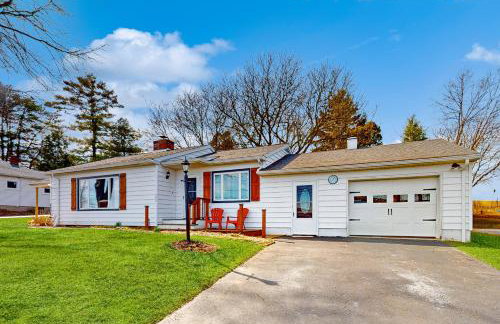 Dock! Waterfront Owasco Lake Moon Rise House - Foto 1