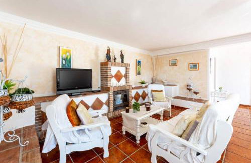 Villa Arantxa by Villa Plus - Photo 18