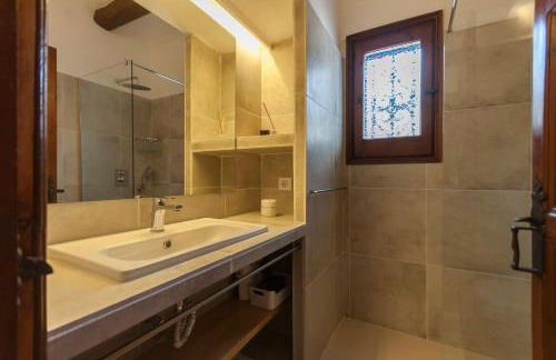 Let's Holidays 7 Xemeneies house - Foto 48