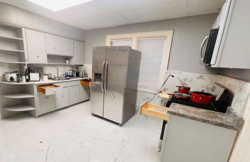 5 bedroom House King Beds 1 Bath 20 Min to Falls - Foto 7