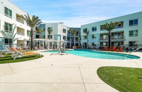 Global Luxury Suites near Liberty Station - Foto 41