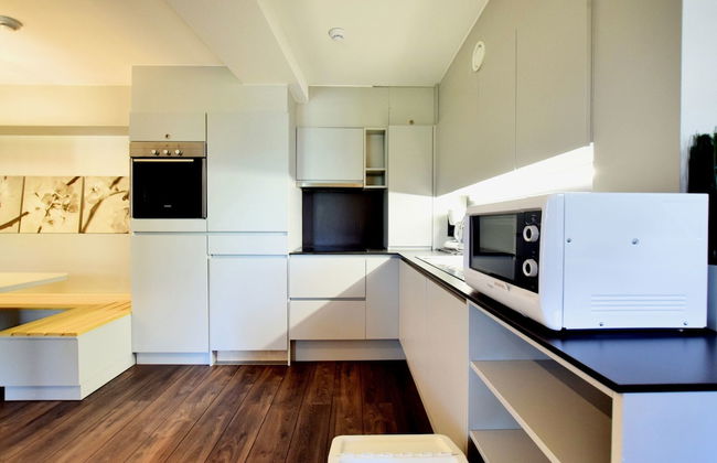 Apartment in Former Coach House - Photo 9