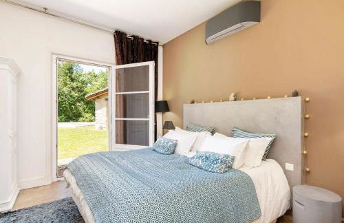 Le Mas - House with swimming pool in a privileged environment - Photo 3