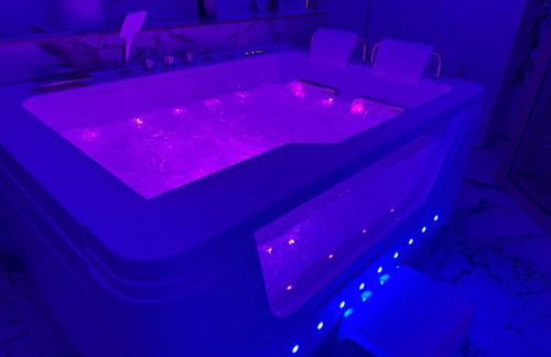 Loveroom de luxe avec jacuzzi sauna vapeur écran 300 cm - Foto 1