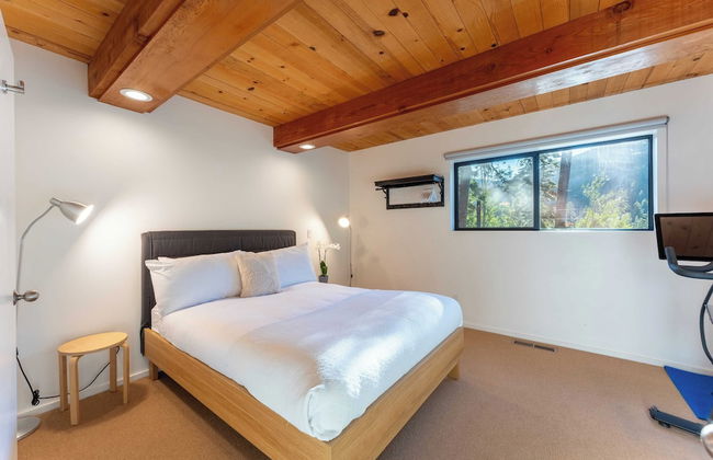 Trapper by Avantstay A+ Interior Design w/ Sauna - Photo 21