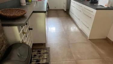 Maison chaleureuse à Saint-Aventin avec jardin et vue montagne - Foto 4