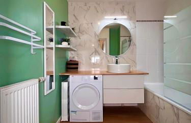 SSP Suites- Cosy & Bel appartement 4 pièces 3 chambres 90M2 avec balcon - Foto 17