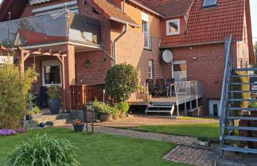 Schöne offene Ferienwohnung mit großer Terrasse. - Foto 1