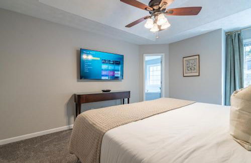 Spacious 3BR Home on Sprawling Serene Grounds - Foto 15