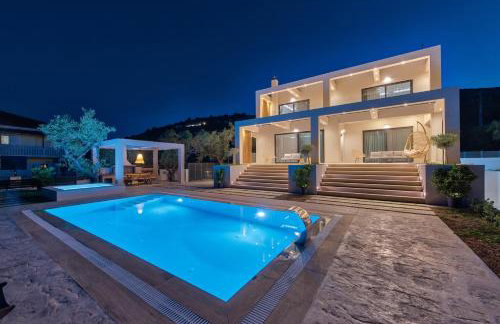 Delight Luxury Villa - Contemporary Elegance & Tranquility, by ZanteWize - Foto 134