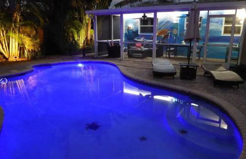 Palm Paradise-Seaside Home w Heated Saltwater Pool - Photo 2