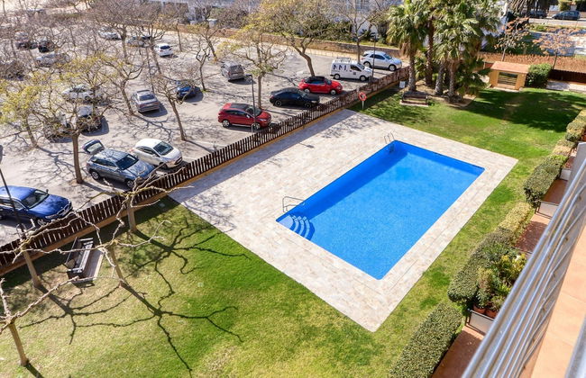 Apartment in Roses by the Beach With Pool - Photo 37