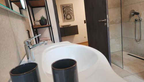 Familienfreundlich im Naturpark Haßberge mit gehobener Gastronomie - Foto 5, Shower