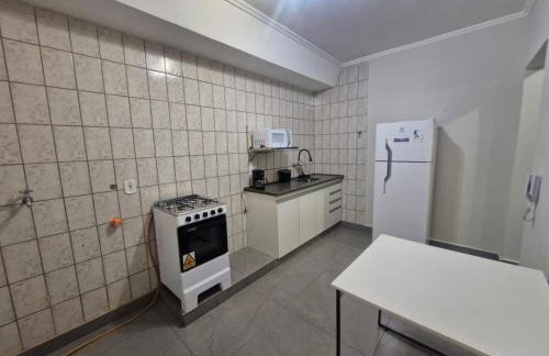 Apê Completo com Suíte, Cozinha e Sofá-Cama - Foto 4